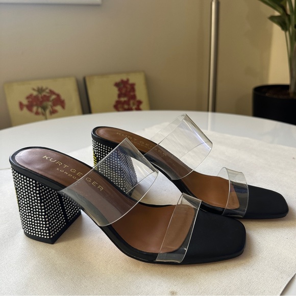 (NWOT) Kurt Geiger Party Clear Embellished Smiley Face Block Heel Sandals 6.5 - Picture 3 of 8